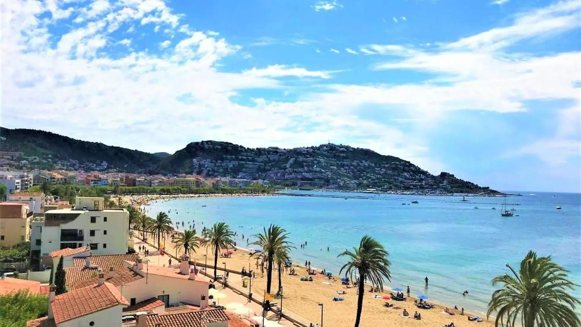 Apartamento En Primera Linea De Mar, Roses Av-06 0*,  Ισπανία