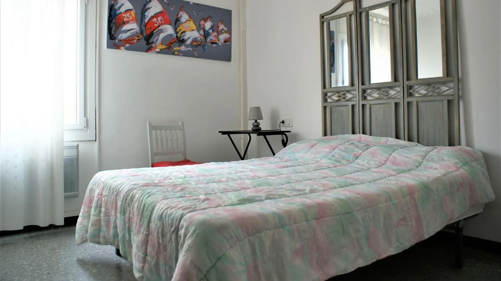 Apartamento En Primera Linea De Mar, Roses Av-06 0*,