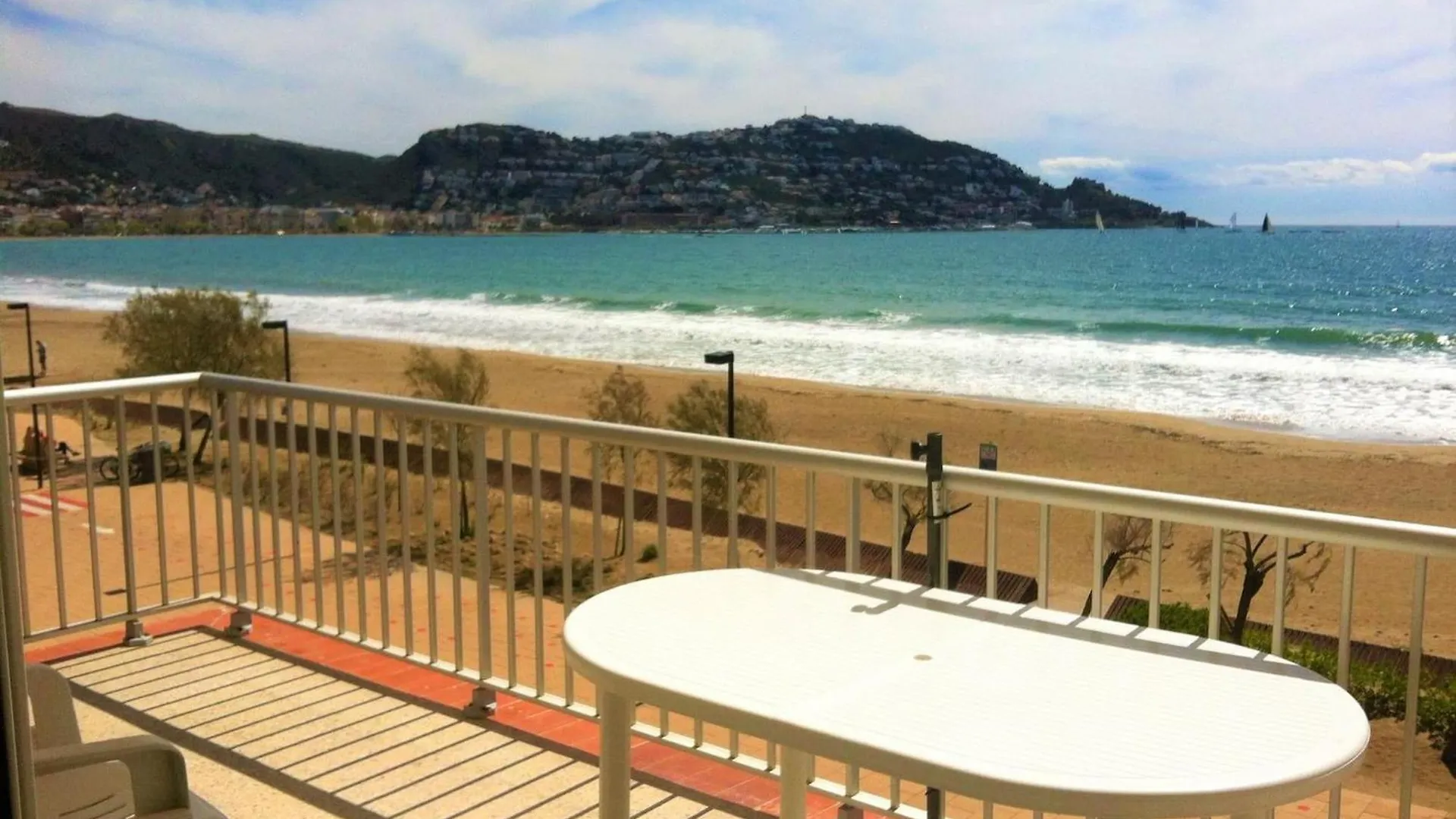 Appartement Apartamento En Primera Linea De Mar, Roses Av-06